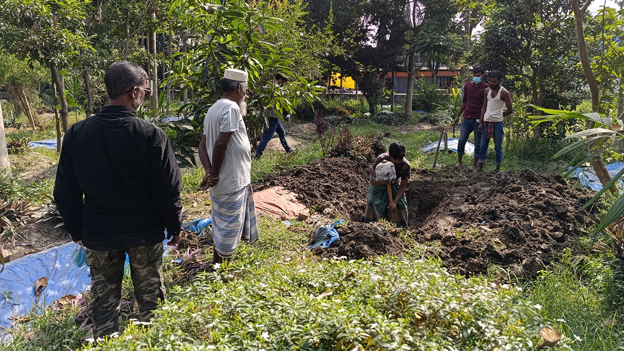 হেলিকপ্টার দেখতে গিয়ে গুলিতে নিহত সুমাইয়ার মরদেহ উত্তোলন