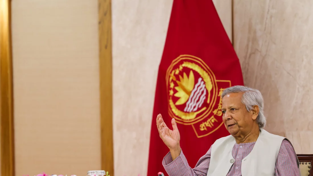 যাচ্ছেন প্রধান উপদেষ্টা