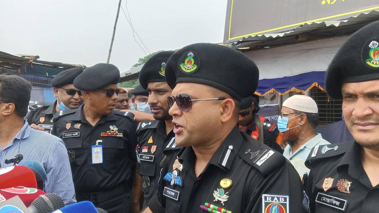 সতর্কতা ও নিরাপত্তা