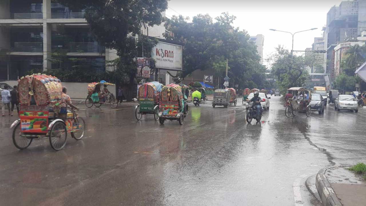 সড়কে অটোরিকশার দাপট